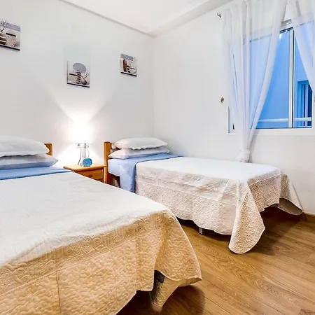 O&y - Del Cura Apartamento *